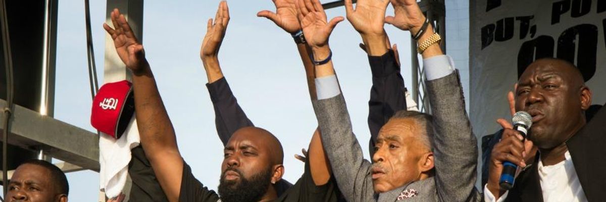 Michael Brown's Funeral Unites Family, Activists, Mourners