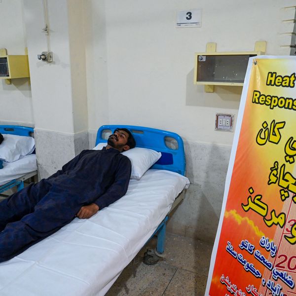 heat stroke patients in Pakistan.