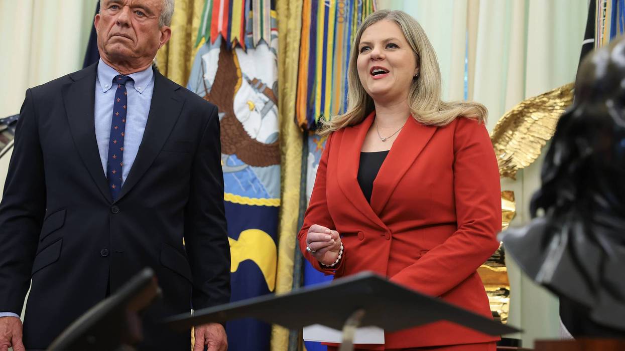 Heidi Overton stands next to Robert F. Kennedy Jr.