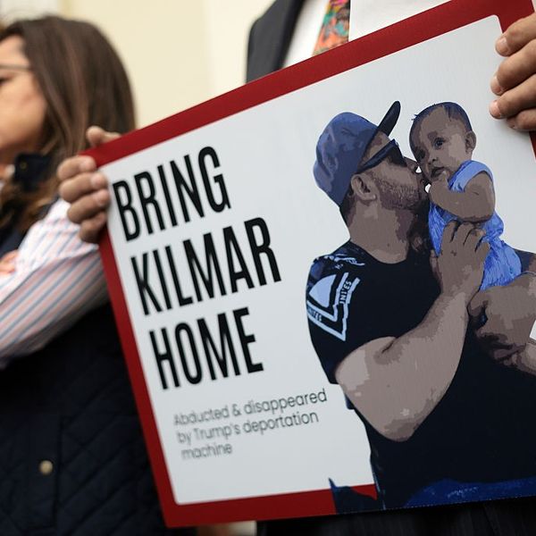 Hispanic Caucus Members Demand Return Of Immigrant Deported To El Salvador Prison