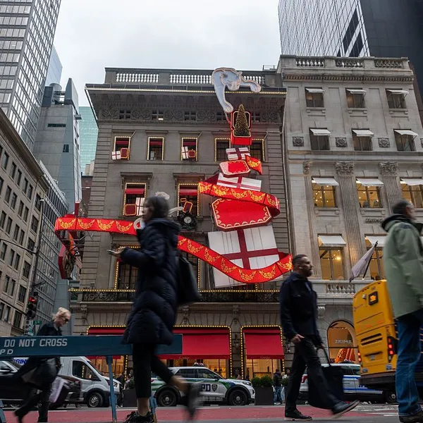 Tanking Economy and Higher Prices Put Trump on ‘Naughty List’ This Holiday Season, Group Says