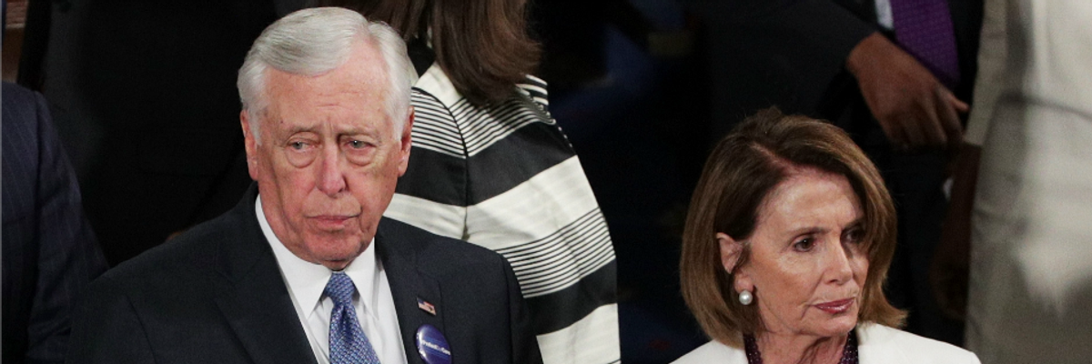 Handing Trump 'Terrifying Authoritarian Surveillance Powers,' House Democrats Include Patriot Act Reauthorization in Funding Bill