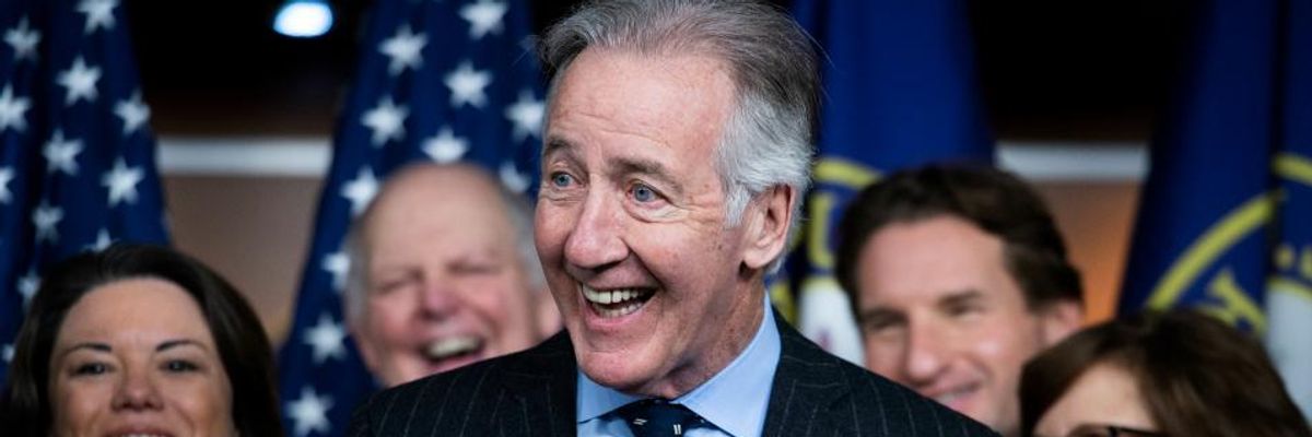 Top Dem Accused of Putting Private Equity Before Sick and Poor by Killing Effort to End 'Devastating' Surprise Medical Bills