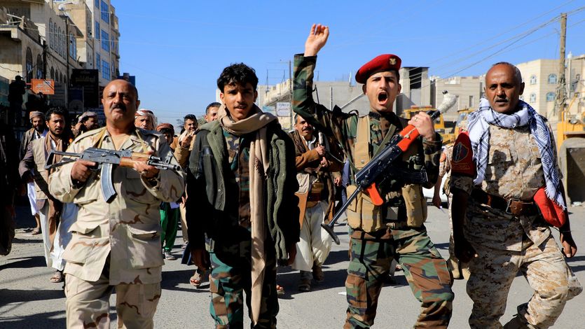 Houthi fighters