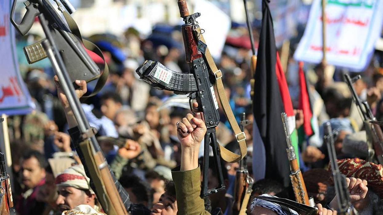 'This Crisis is Expanding': Trump's Iran War Escalates as Houthis Launch Missile at Israel
