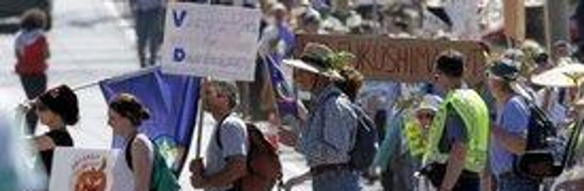 Over a Thousand Protest, Scores Arrested as Anti-Nuclear Activists Demand 'Rogue' Vermont Yankee Nuclear Plant Close