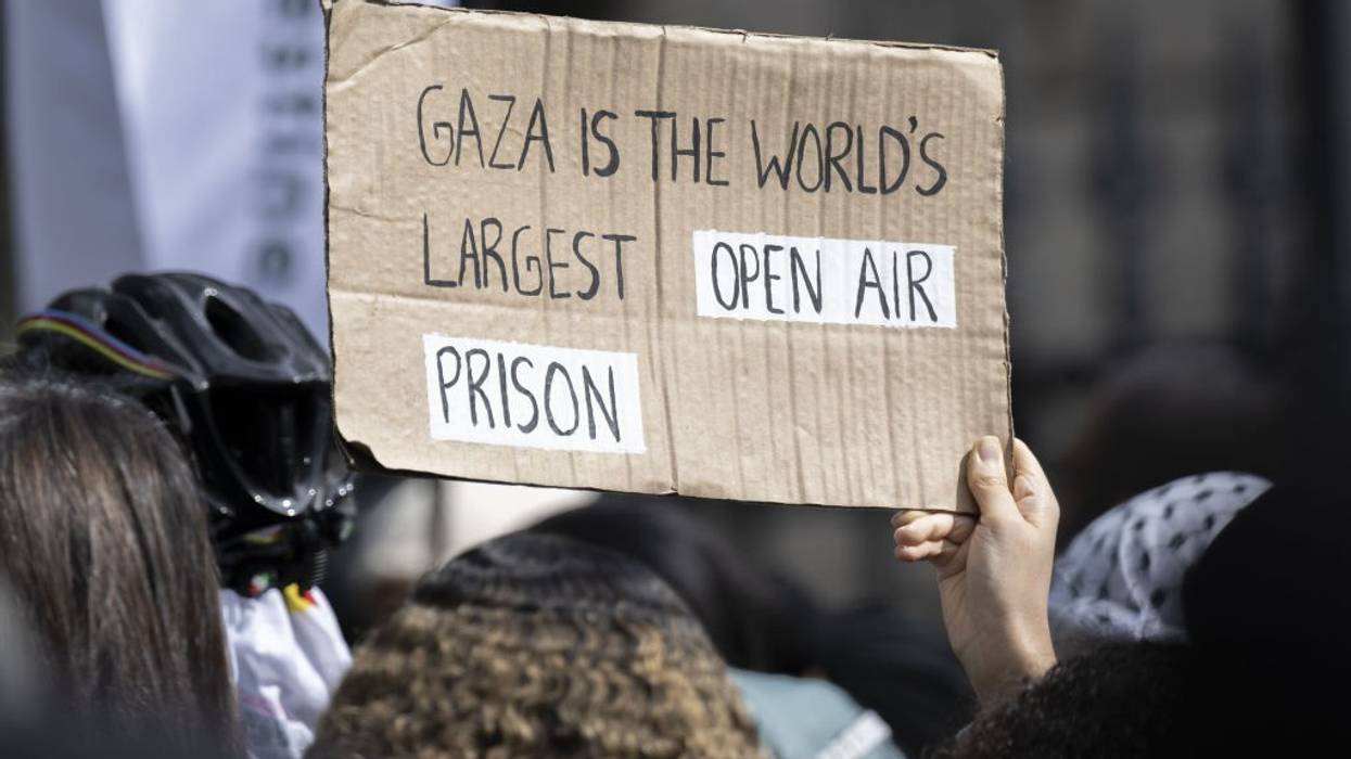 Hundreds of Londoners protest against Israeli attacks on Al-Aqsa Mosque