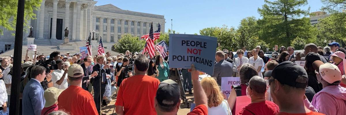 Hundreds of voters gathered outside the Missouri Supreme Court