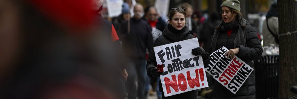 Hundreds of Washington Post employees hold a historic 24-hour walk-out