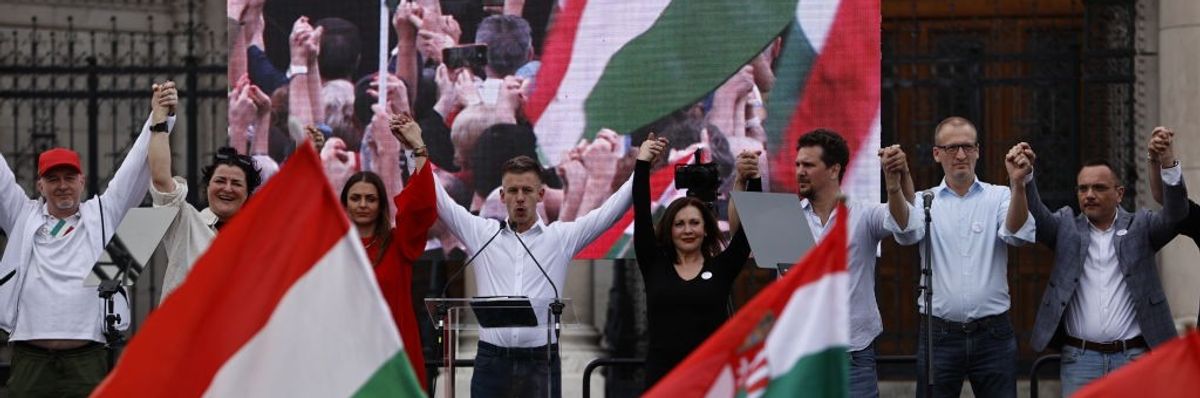 Hungarian opposition figures rally in Budapest
