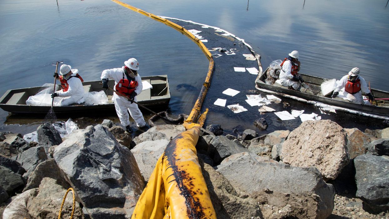 huntington beach oil spill