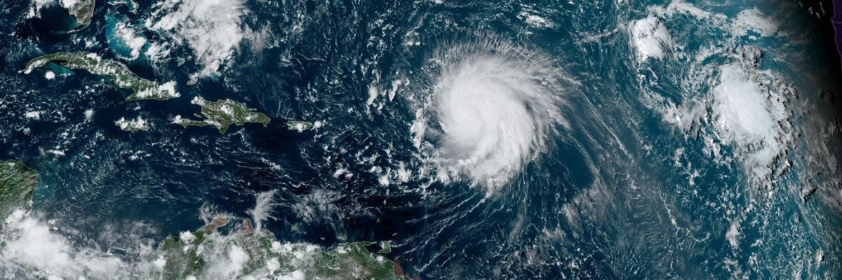 Hurricane Lee Intensified To Category 5 As It Moves Across The Atlantic Ocean