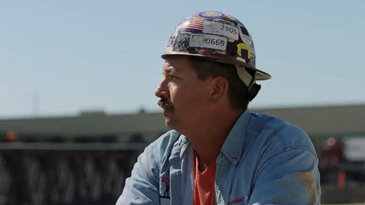 In Kenosha Kickoff, Ironworker Randy Bryce Hammers On Paul Ryan's Weakness