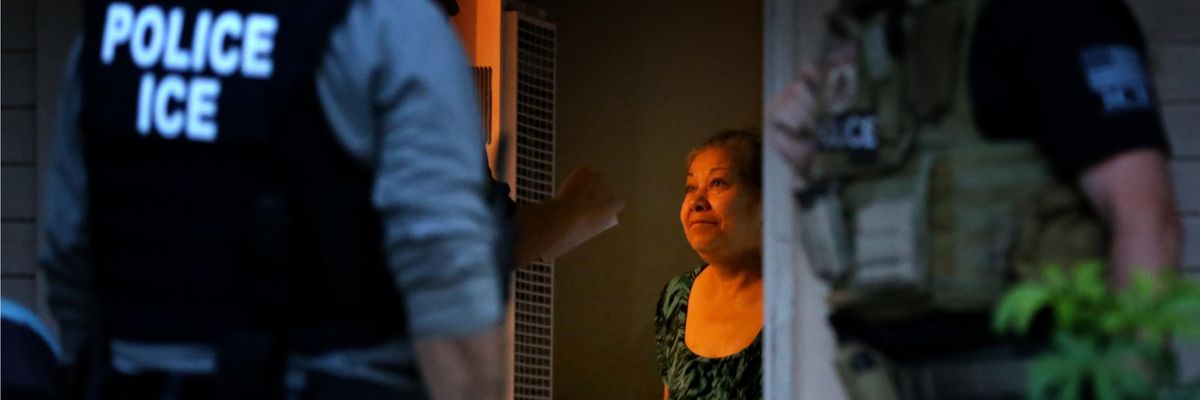 ICE agent confronts woman