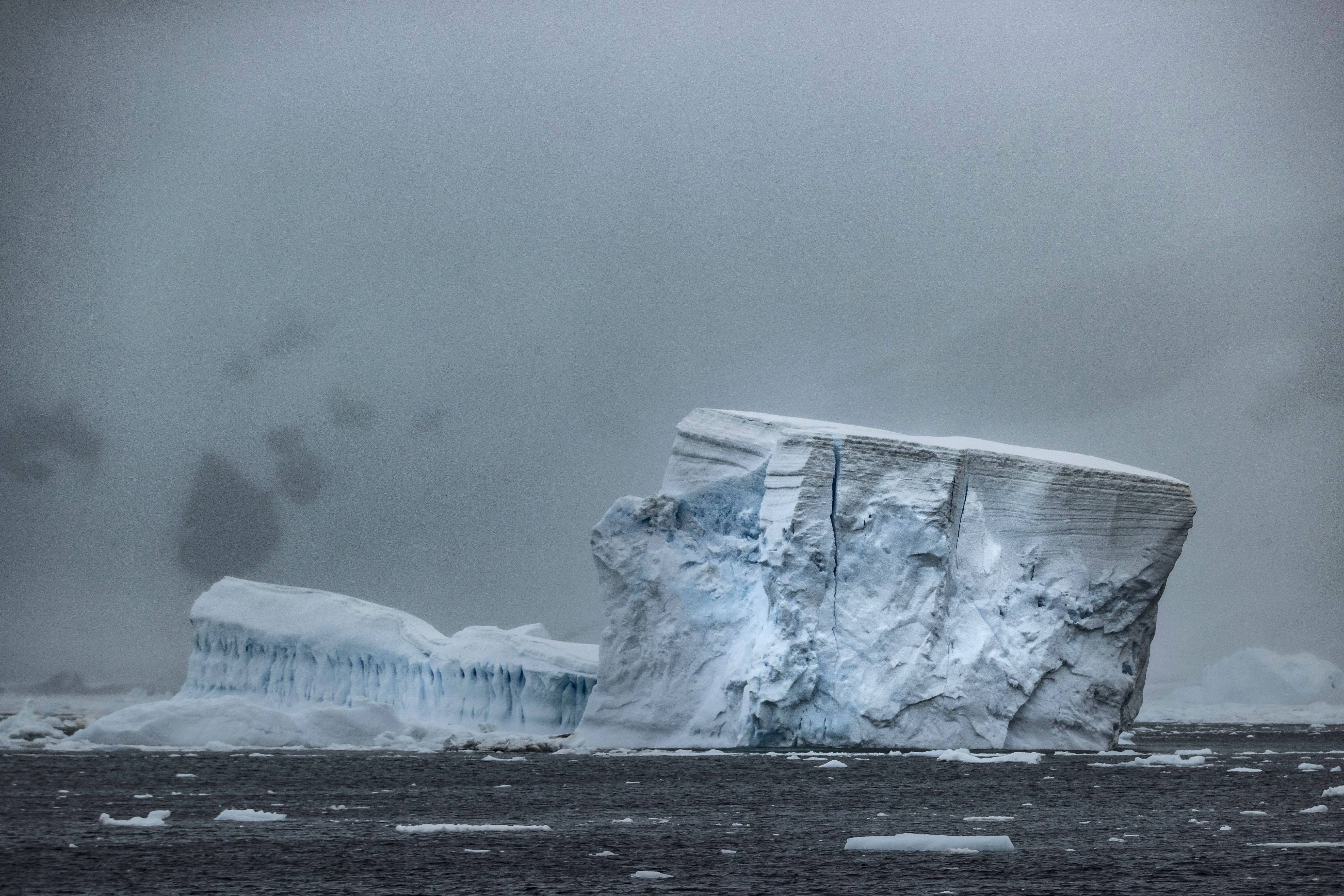 Ice floes melt due to global climate change in Antarctica