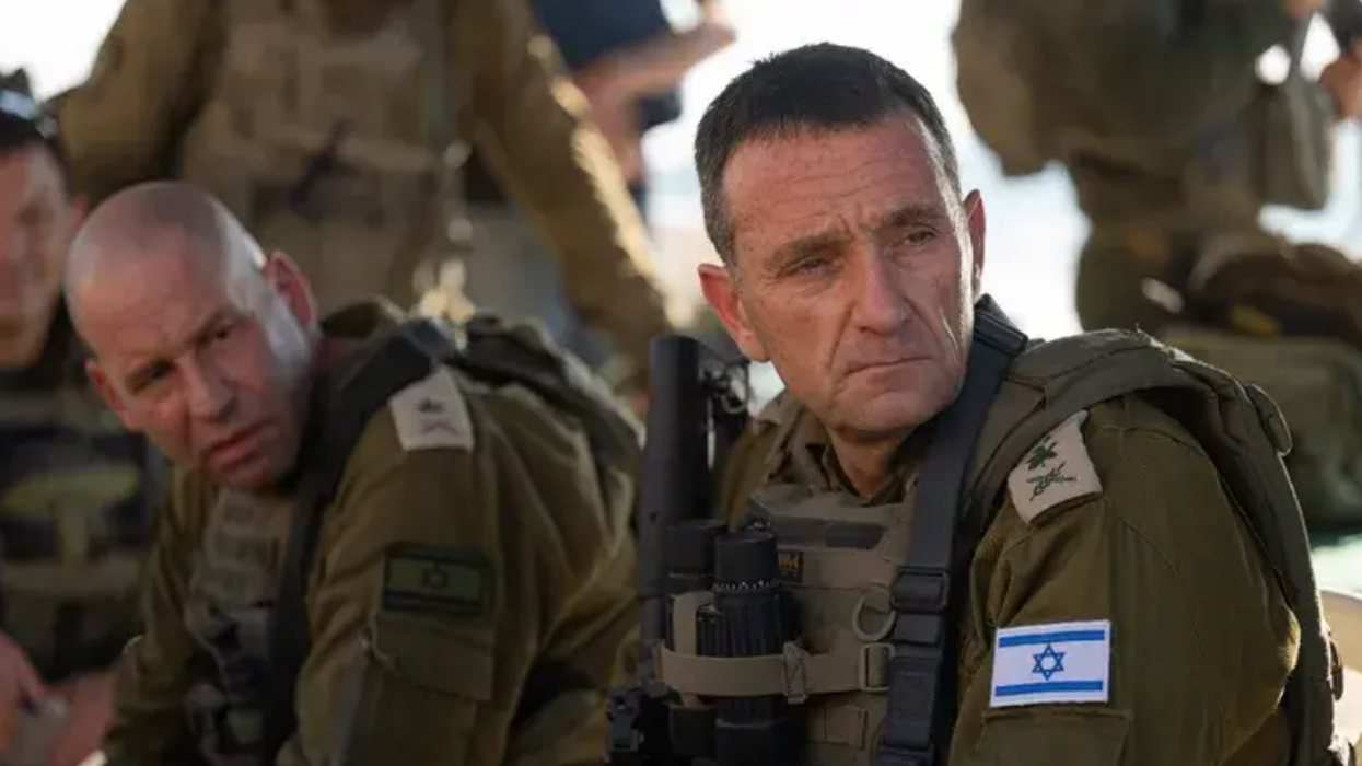 IDF Chief of Staff Herzl Halevi and Southern Command chief Yaron Finkelman in Rafah.