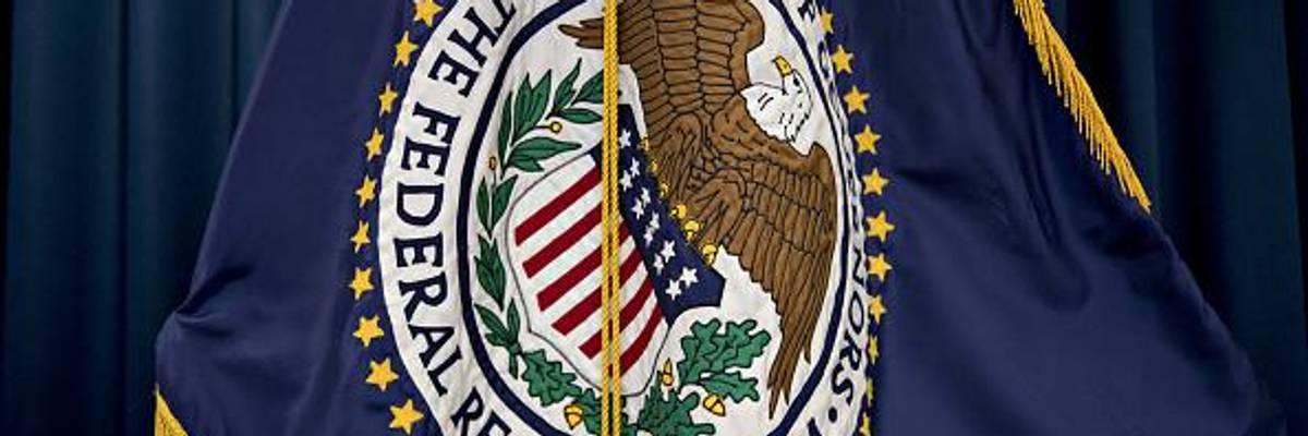 Saving Illinois: Getting More Bang for the State's Bucks