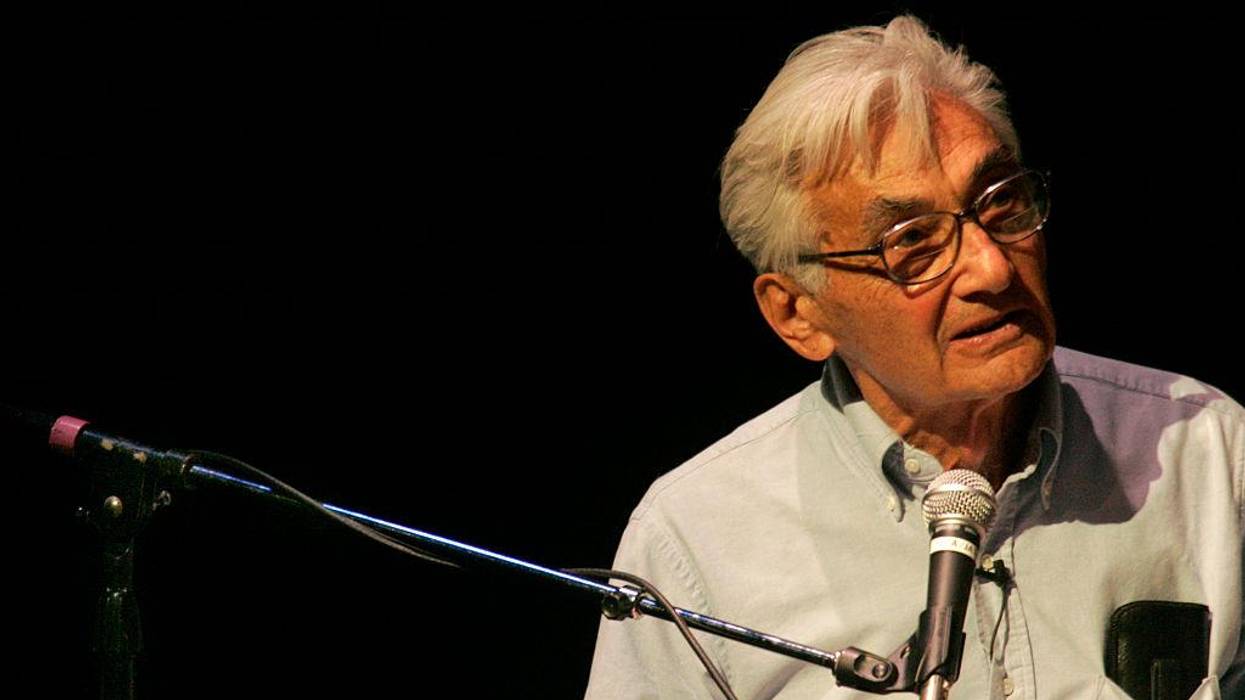 Why We Should All Be Reading Howard Zinn Right Now