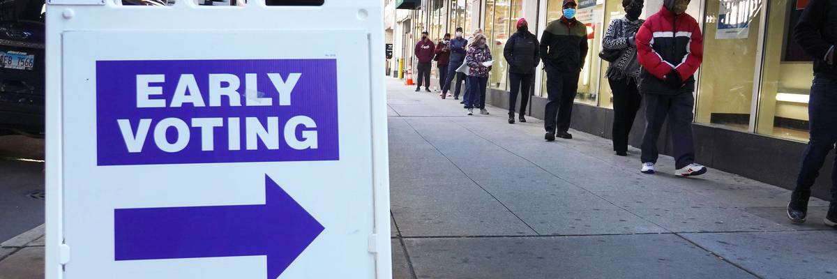 Illinois Residents Take Advantage Of Early Voting In Chicago