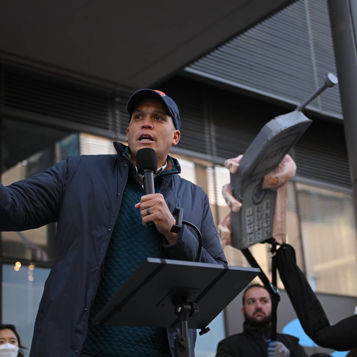 Illinois State Sen. Robert Peters