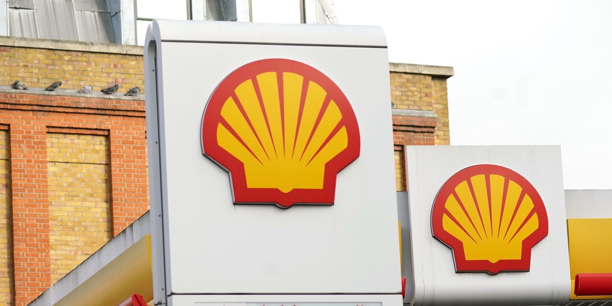 Shell Employees Urged to Revolt as Oil Giant Faces Internal Backlash ...