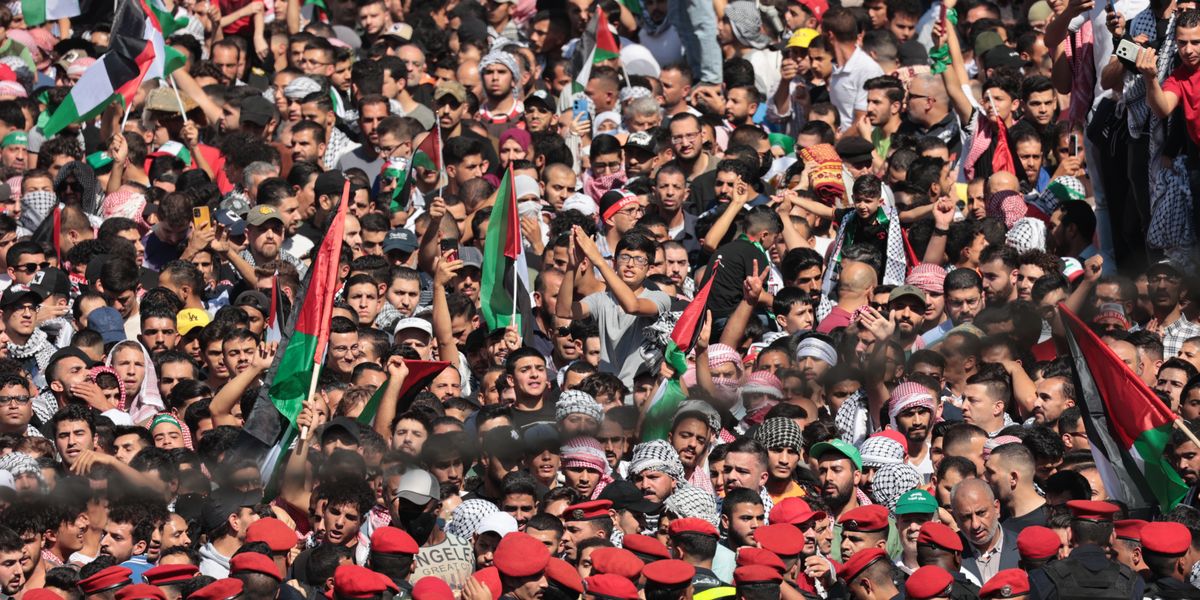 Middle East Riot Mass Protests Erupt Across Middle East Demanding End to Israel's ...