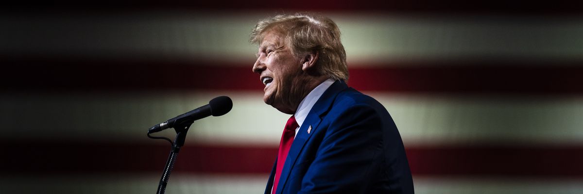 Trump Begs US Supreme Court to Keep Him on Colorado Ballot