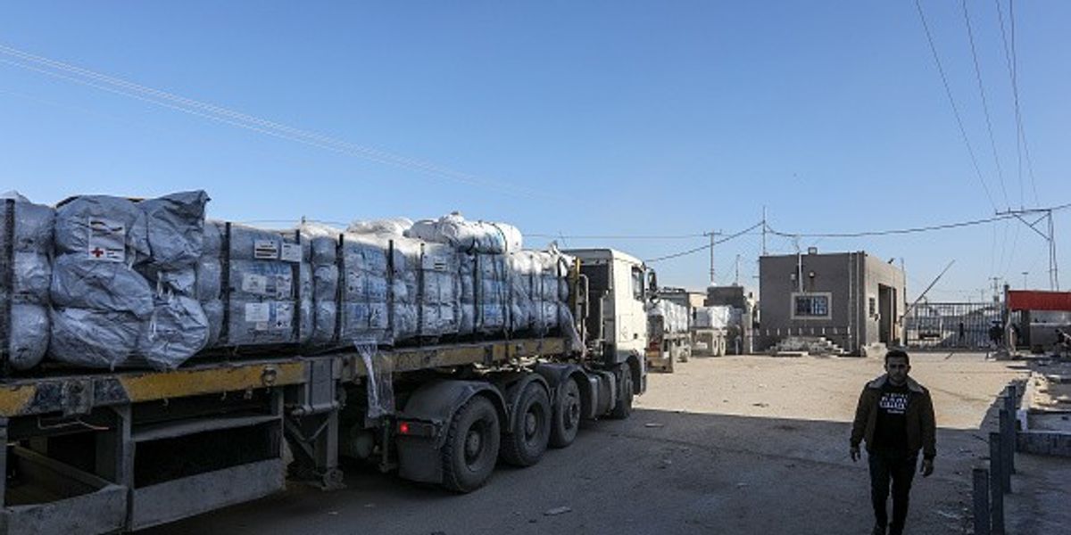 Scissors Israel As Starvation Death Toll Grows in Gaza, Israel Blocks Aid Over Scissors ...