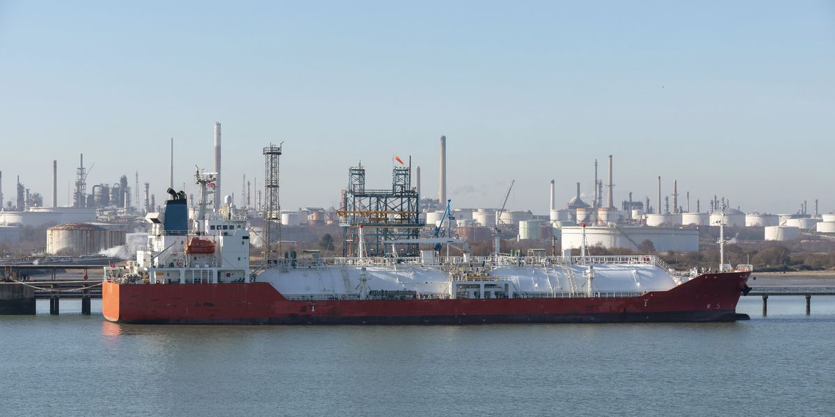 Drone Warfare Turns Oil From a Resource Into a Liability