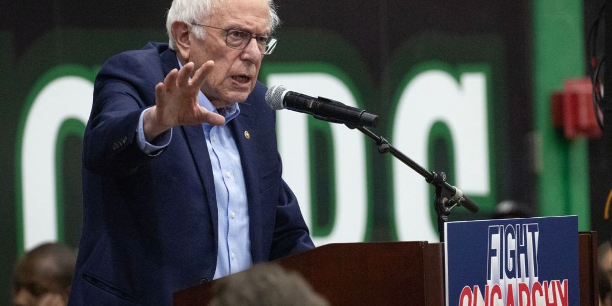 AOC to Join Western Stops of Sanders ‘Fighting Oligarchy’ Tour | Common Dreams AOC to Join Western Stops of Sanders ‘Fighting Oligarchy’ Tour | Common Dreams