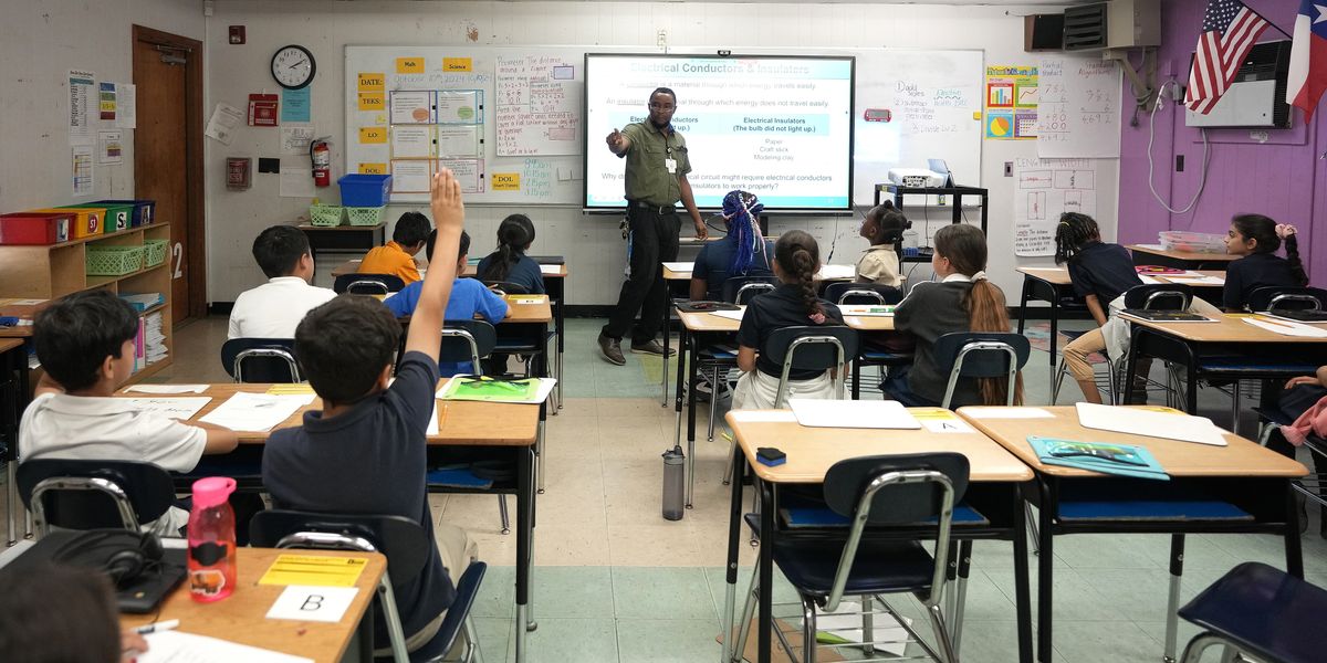 ‘National Disgrace’: Sanders and Senate Dems Call Out Trump Attack on Education Dept | Common Dreams ‘National Disgrace’: Sanders and Senate Dems Call Out Trump Attack on Education Dept | Common Dreams