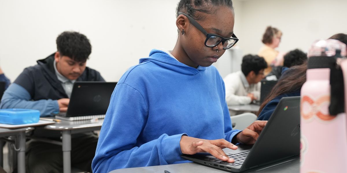 Groups Sue Trump for Dismantling Education Department ‘By Executive Fiat’ | Common Dreams Groups Sue Trump for Dismantling Education Department ‘By Executive Fiat’ | Common Dreams