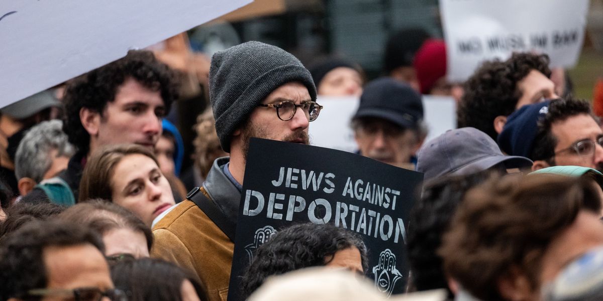 ‘This Is a Witch Hunt’: Trump Admin Demands Colleges Provide Name and Nationality of Student Protesters | Common Dreams ‘This Is a Witch Hunt’: Trump Admin Demands Colleges Provide Name and Nationality of Student Protesters | Common Dreams