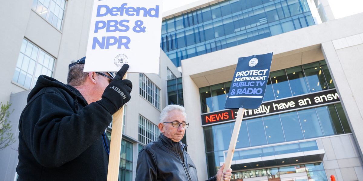 Defenders of Public Media Vow Fight Against Trump Assault on ‘Cherished’ NPR and PBS | Common Dreams Defenders of Public Media Vow Fight Against Trump Assault on ‘Cherished’ NPR and PBS | Common Dreams