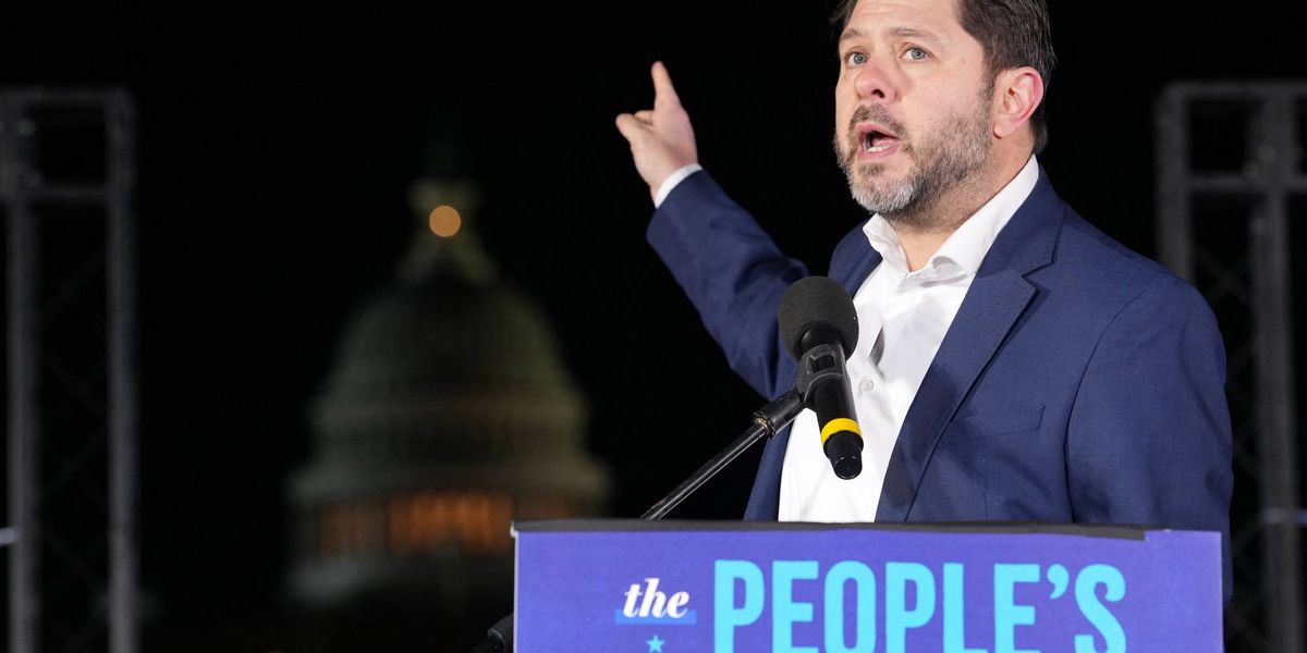 Platner Wins Second Senate Endorsement as Gallego Praises Him as 'Fighter' for Working Families