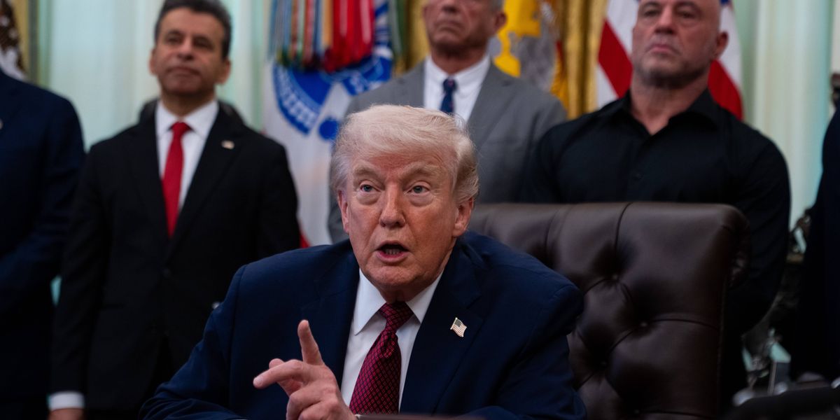 ‘युद्ध अपराध के खतरों को सामान्य नहीं किया जा सकता’: ईरान में नरसंहार की दोबारा दी गई धमकियों के लिए ट्रंप की आलोचना | सामान्य सपने