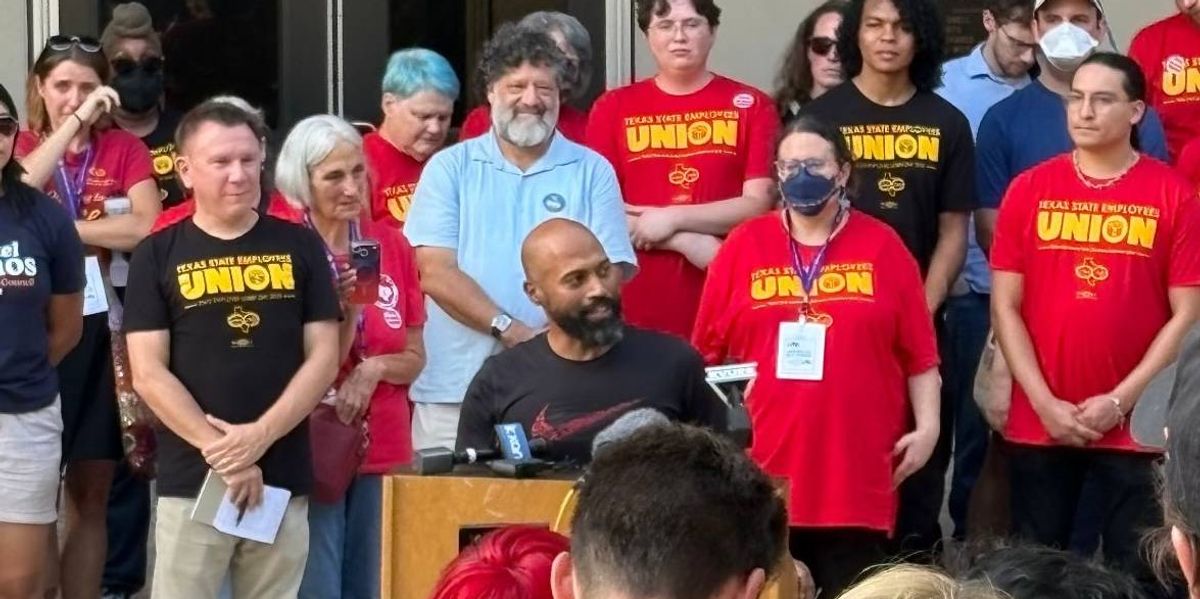 Austin City Council Candidate Misael Ramos Arrested After Protest Against ICE Shooting | Common Dreams