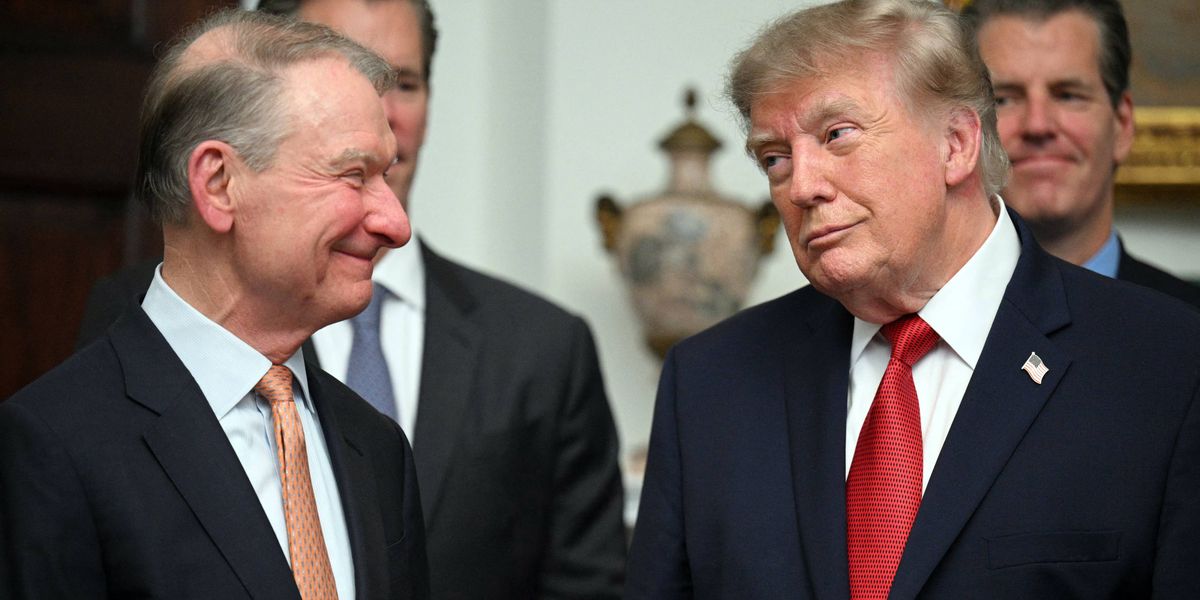 'Brazenly Corrupt': Firm Behind Trump Meme Coin Plans 'Most Exclusive Dinner' for Top Buyers