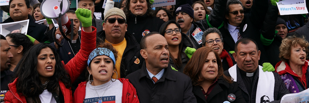 After New Trump Demand for $25 Billion Wall, Lawmaker Says Cheaper to Build Giant Statue of Middle Finger Aimed at Latin America