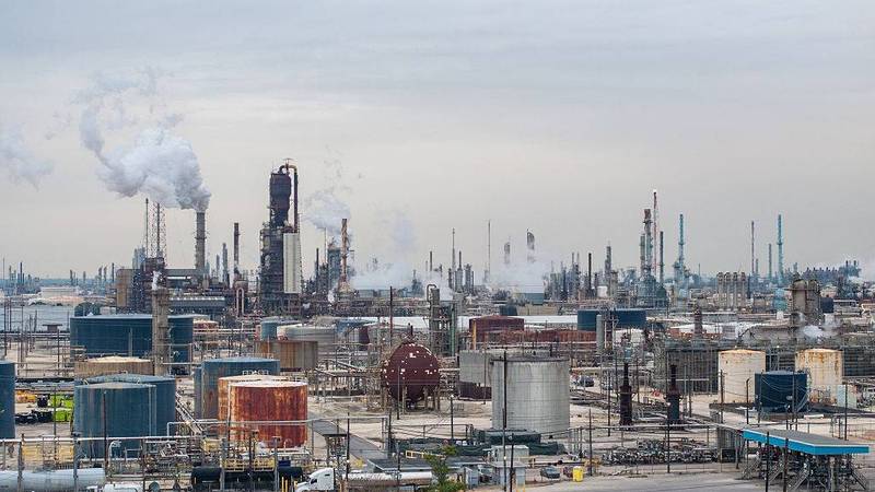 Supreme Court Agrees to Hear Big Oil Effort to Crush Climate Lawsuits