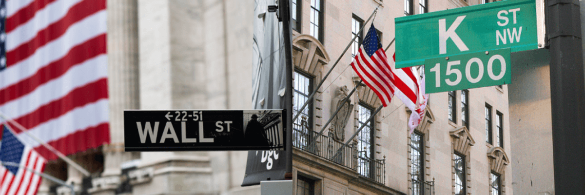 After Four Years of 'Outright Grift' Under Trump, Trio of Democratic Senators Urges Biden to 'Padlock the Revolving Door'