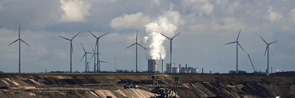 'The IEA Is Starting to Get It': World Energy Body Praised for Finally Admitting Fossil Fuels Must Stay in the Ground