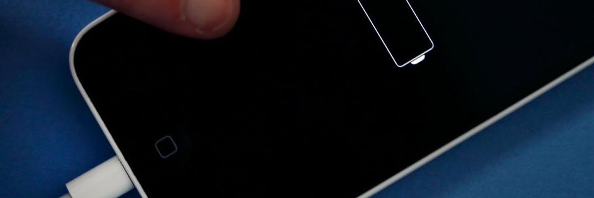 Targeting Apple for Designing Slow-Down into iPhones, Small French Consumer Group Punches Above Its Weight