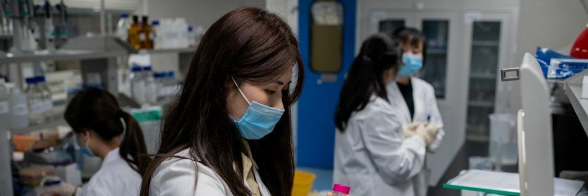 Global Health Experts Caution Against 'Vaccine Nationalism' as Scientists Search for Solution to Pandemic