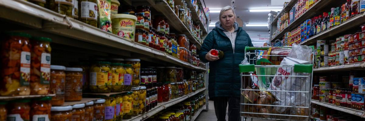 Inflation Continues To Rise As Consumers Spend During End Of Year Holiday Season