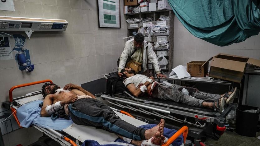 Injured Palestinians are brought to Nasser Hospital