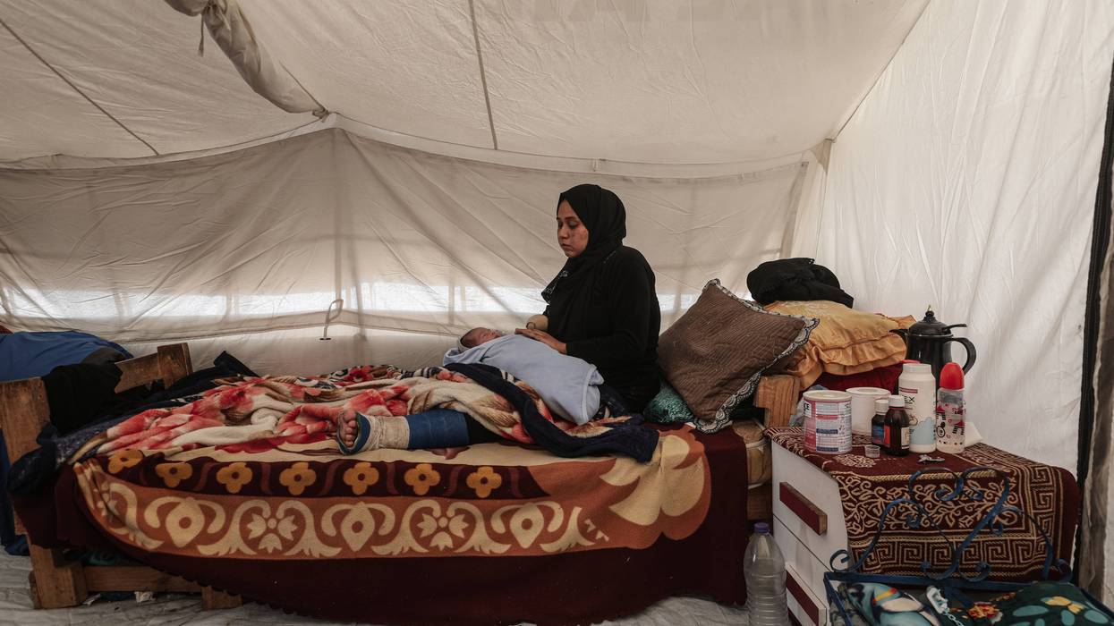 Injured pregnant Palestinian woman tries to raise her baby with her husband in Gaza