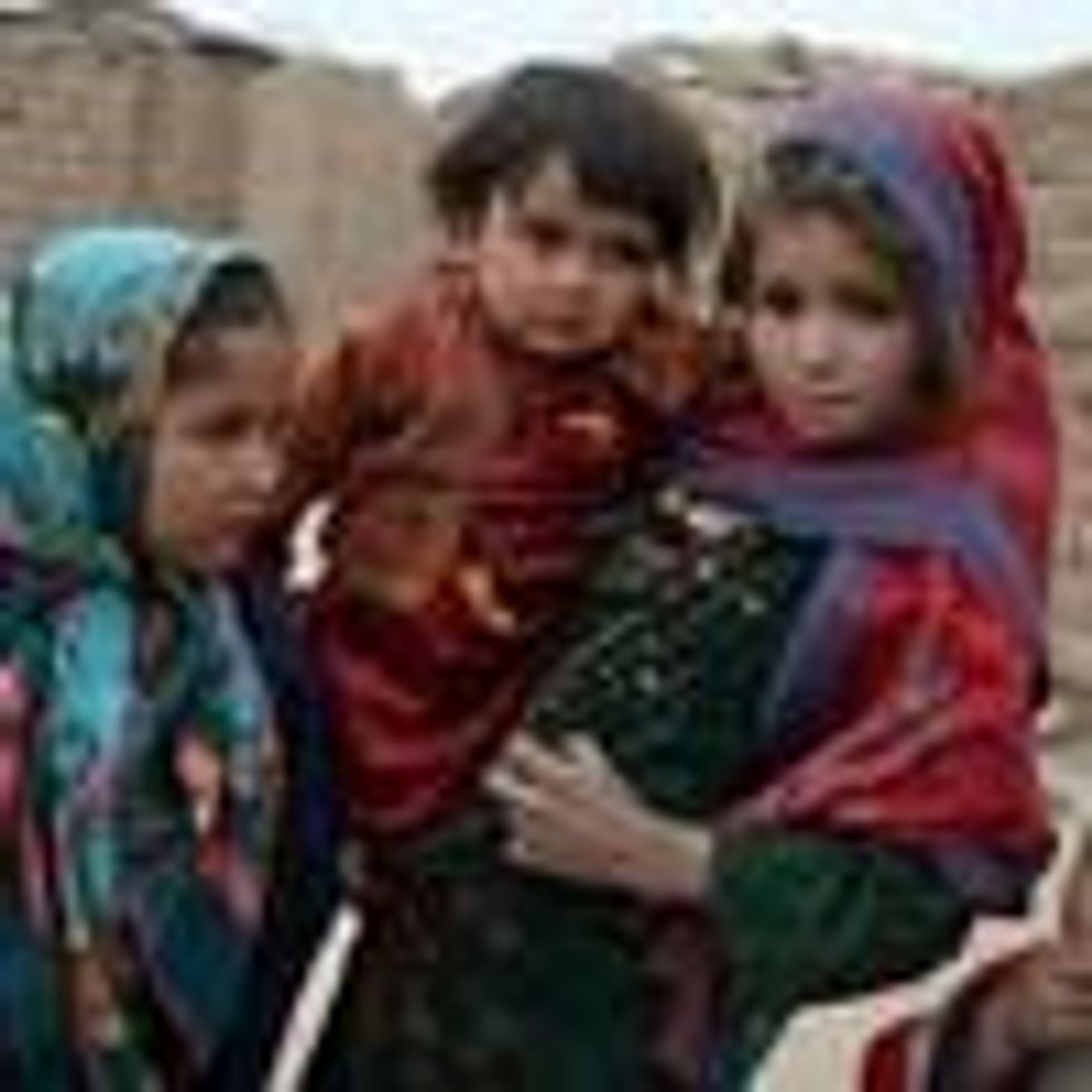 Internally-displaced Afghan children at their temporary homes