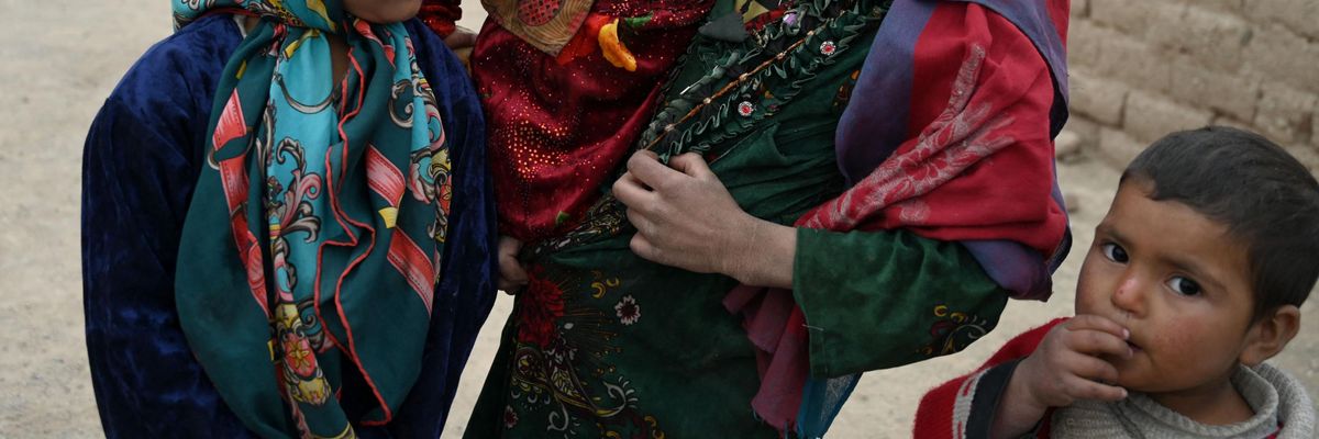 Internally-displaced Afghan children at their temporary homes
