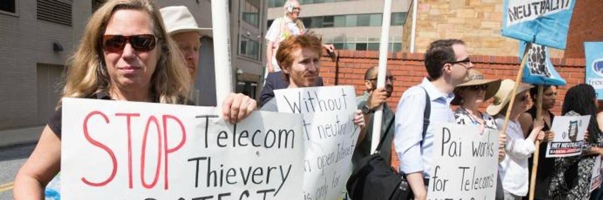 As Congressional Deadline Looms, California Unveils Strongest Net Neutrality Bill in US